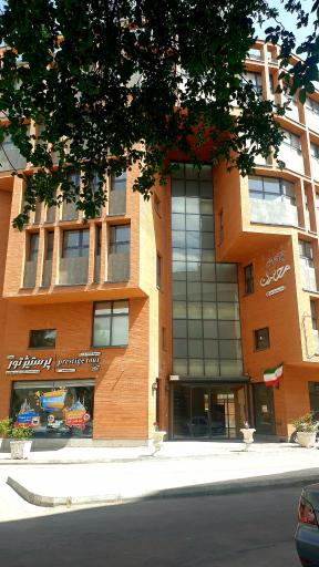 عکس ساختمان اداری محسن