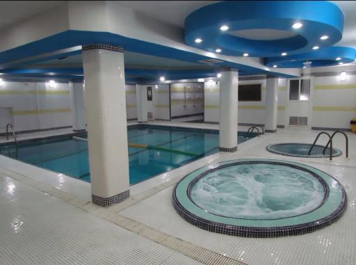 باشگاه بدنسازی و استخر تهرانسر(T. S. C)