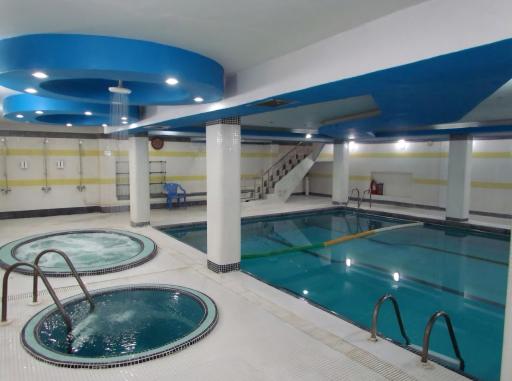 باشگاه بدنسازی و استخر تهرانسر(T. S. C)