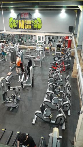 باشگاه بدنسازی و استخر تهرانسر(T. S. C)