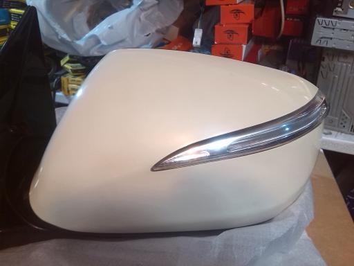 عکس شیشه اتومبیل بهنور