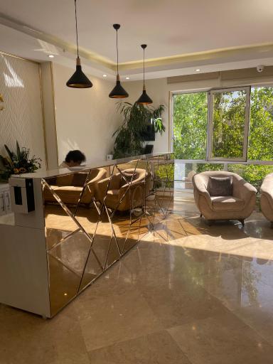 عکس کلینیک زیبایی کایاک