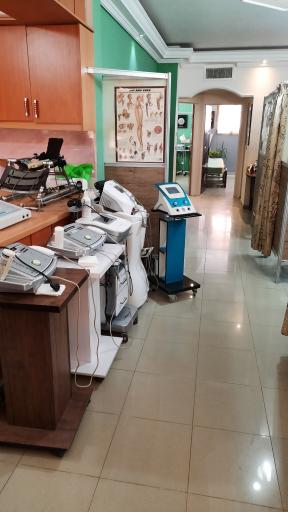 عکس فیزیوتراپی و لیزردرمانی شرفخانی