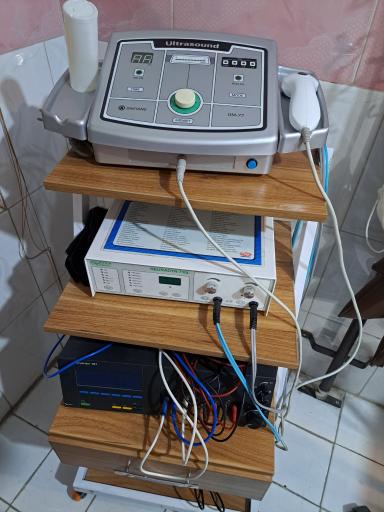 عکس فیزیوتراپی و لیزردرمانی شرفخانی