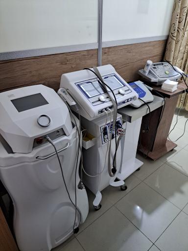 عکس فیزیوتراپی و لیزردرمانی شرفخانی