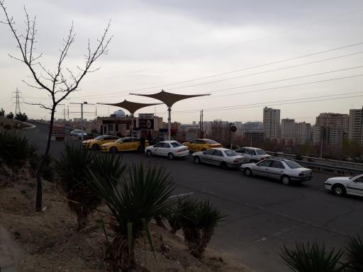 عکس پمپ بنزین پتران آبشار 242