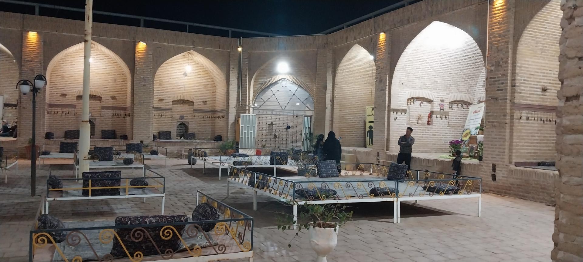 عکس کاروانسرای شاه عباسی انار