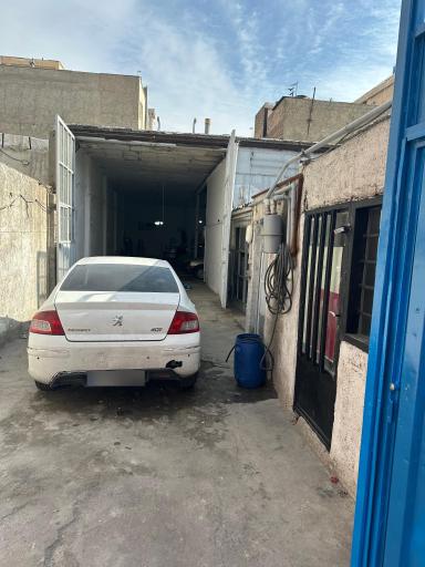 عکس تعمیرگاه SM