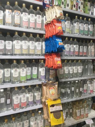 عکس عطاری باغ سبز