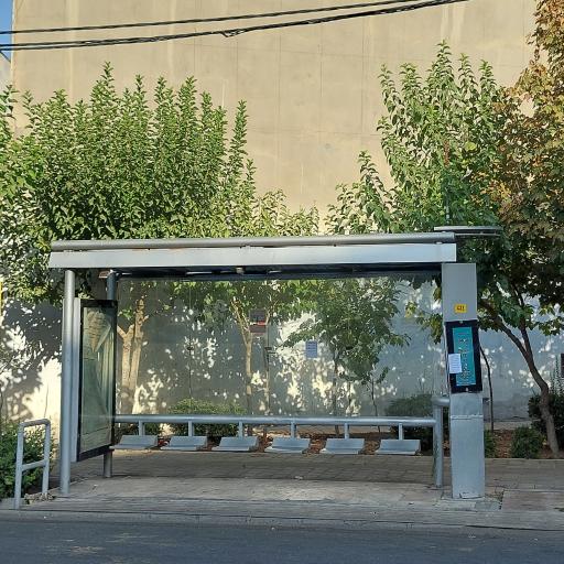 عکس ایستگاه اتوبوس بانک تجارت