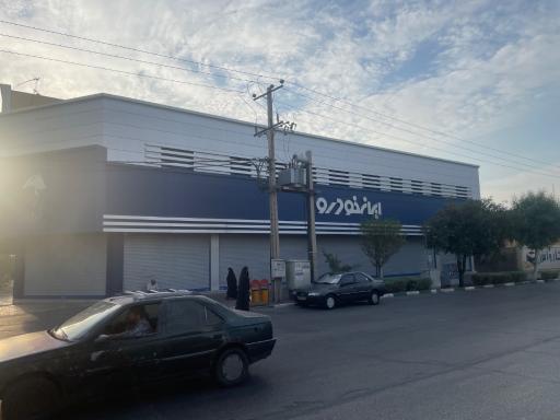 عکس نمایندگی ۱۳۰۶ ایران خودرو صفایی