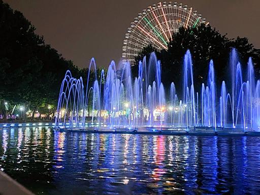 عکس آبنمای بزرگ پارک ملت