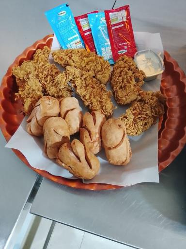 عکس فروشگاه مرغ سوخاری کیلویی خرچ خرچ