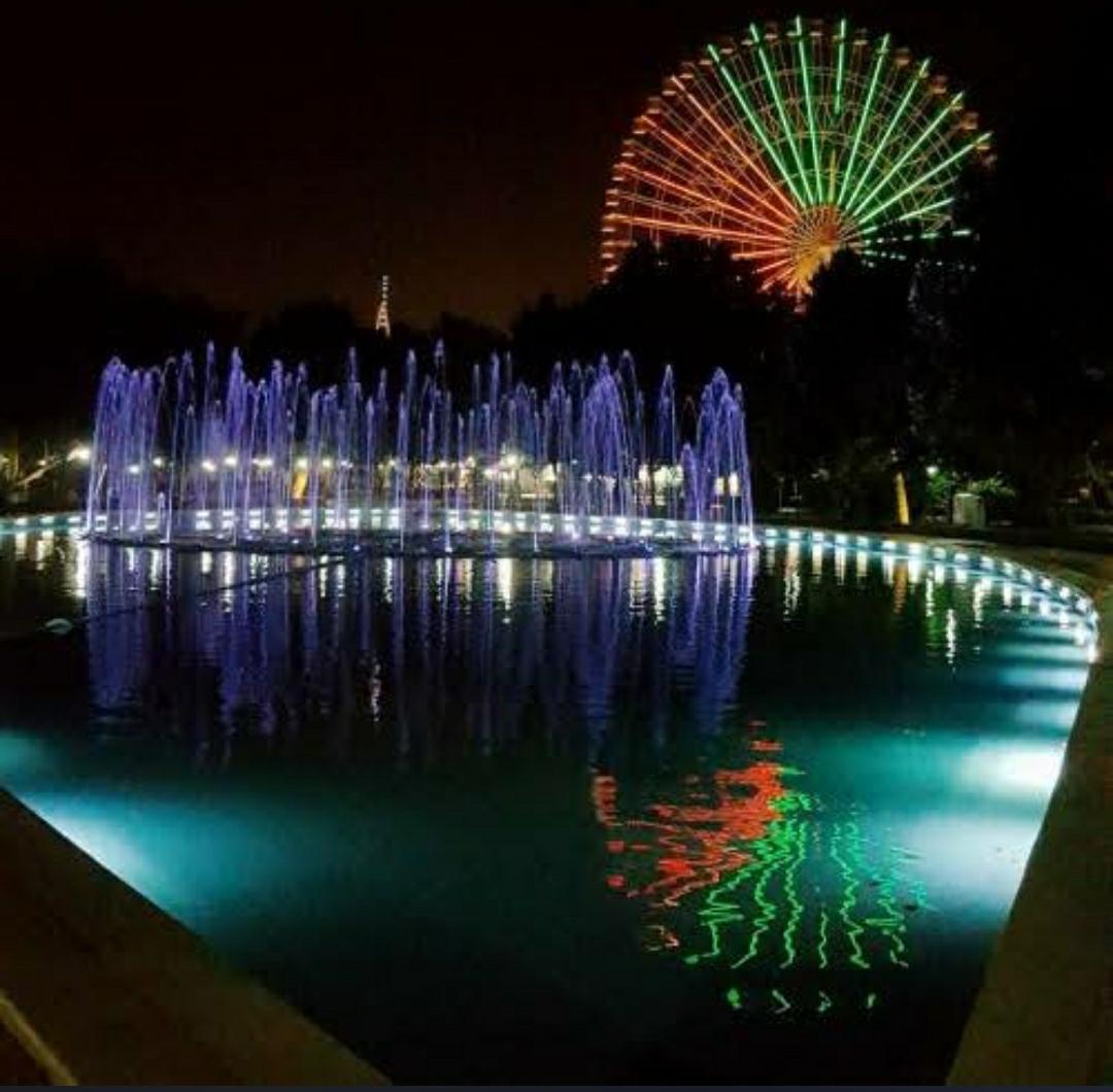 عکس آبنمای بزرگ پارک ملت