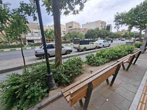 عکس ایستگاه اتوبوس ابوطالب 25