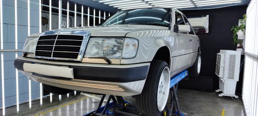 عکس کارشناسی و تشخیص رنگ خودرو قلی زاده