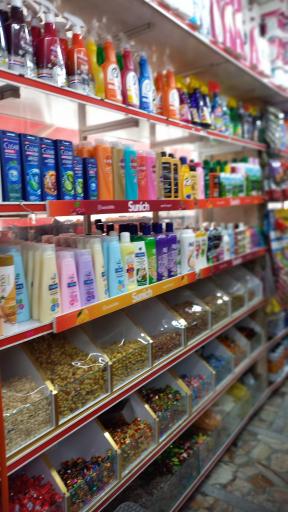 عکس سوپرمارکت هفت تا یازده شعبه اخوان