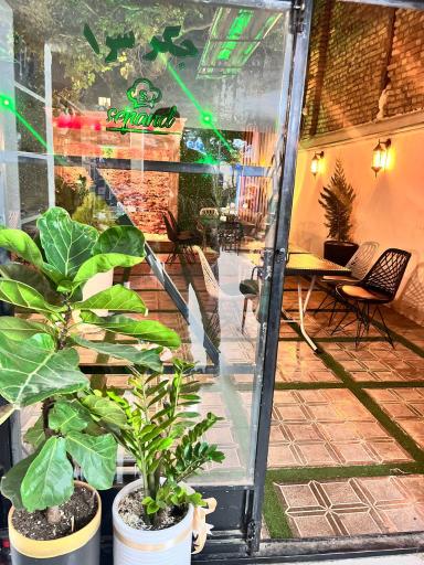 عکس طباخی و جگرسرای شاتوت