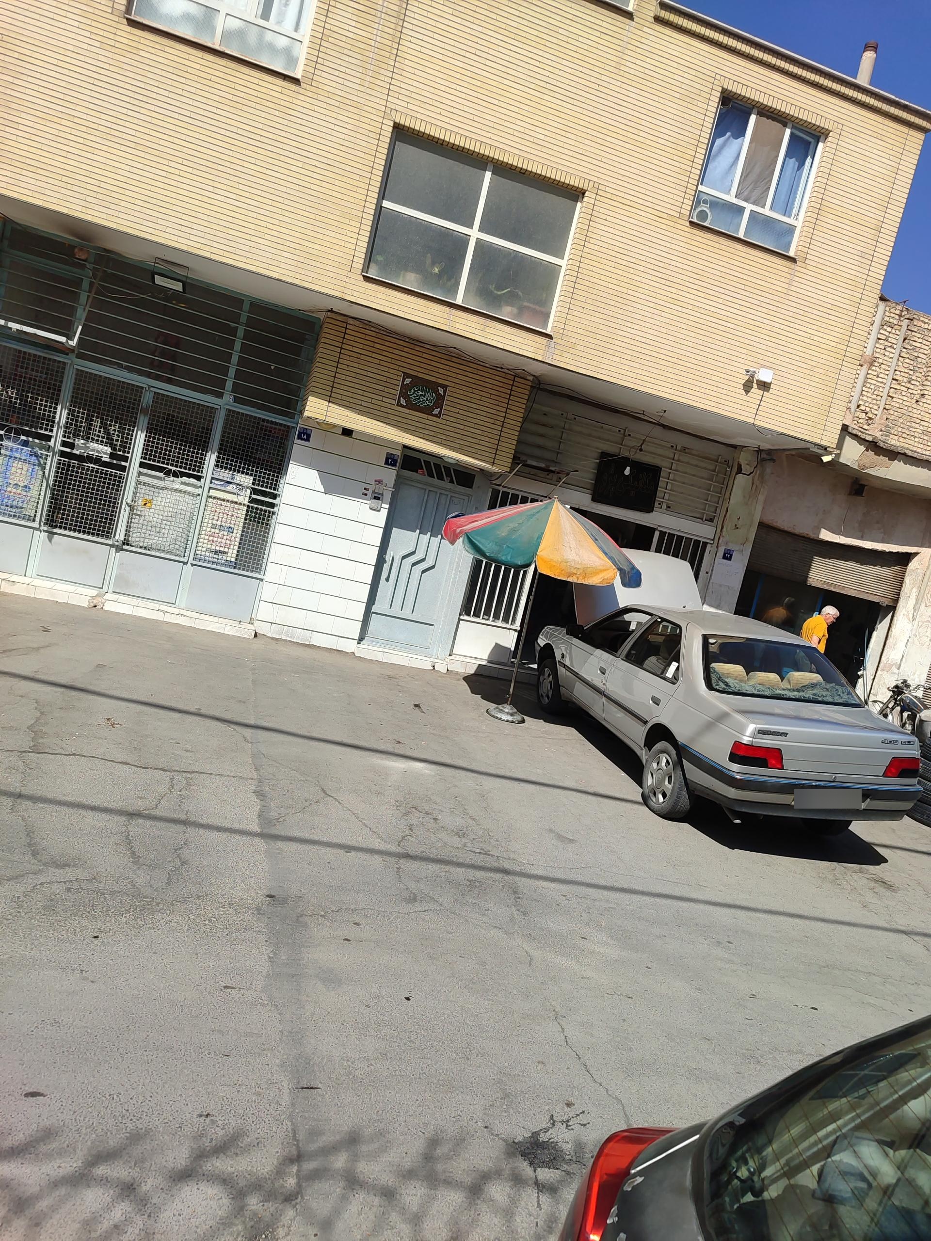 عکس تعمیرگاه ماهان 