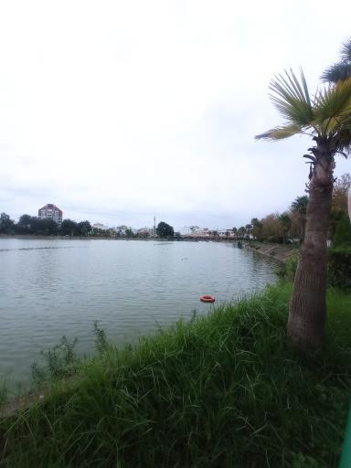 عکس دریاچه  لاهیجان