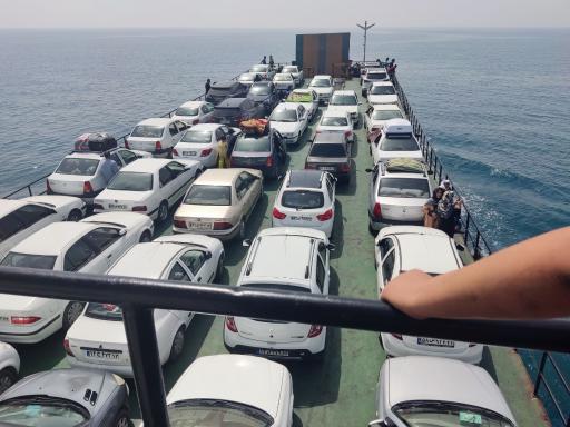 عکس اسکله بارگیری ماشین  جزیره کیش (لندینگ)