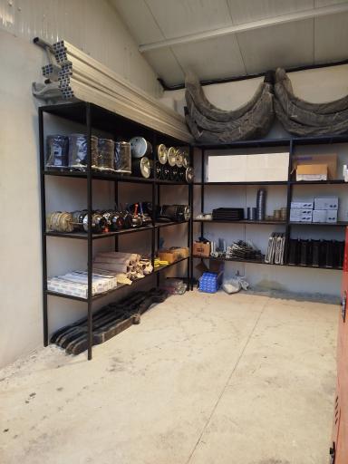 عکس نمایندگی اروم تریلر تهران