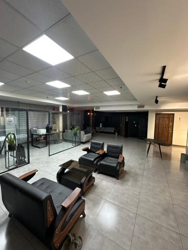 استودیو موسیقی  ۵۲۸