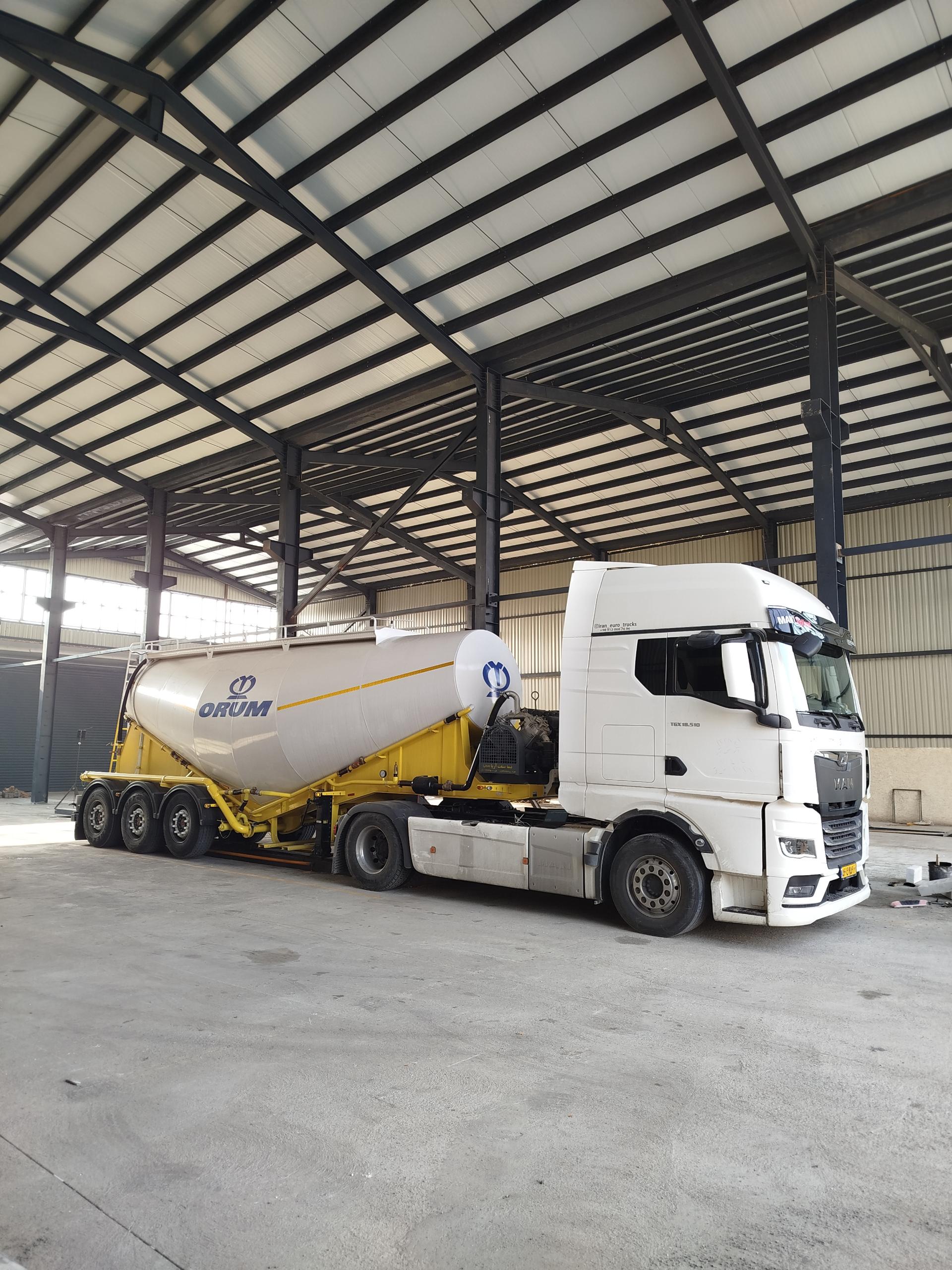 عکس نمایندگی اروم تریلر تهران