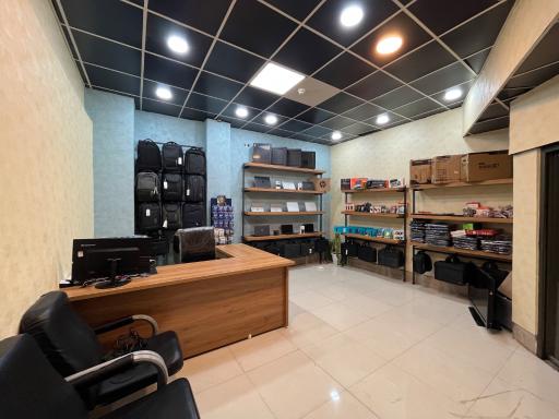 عکس فروشگاه لیان کامپیوتر