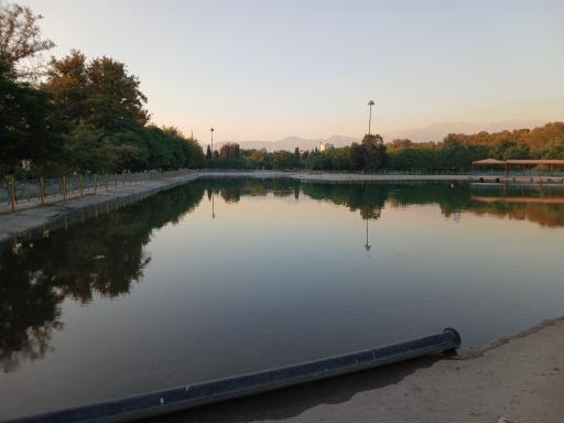 عکس دریاچه پارک قائم
