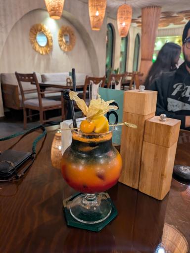 عکس کافه رستوران آولوس