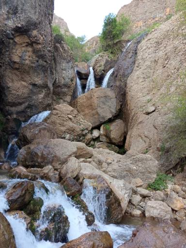 عکس آبشار ازنا در