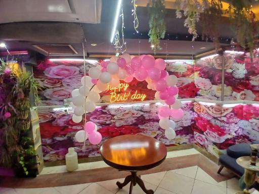 عکس کافه رستوران ارمانی