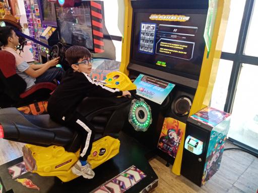 عکس مجتمع تجاری اداری آفتاب