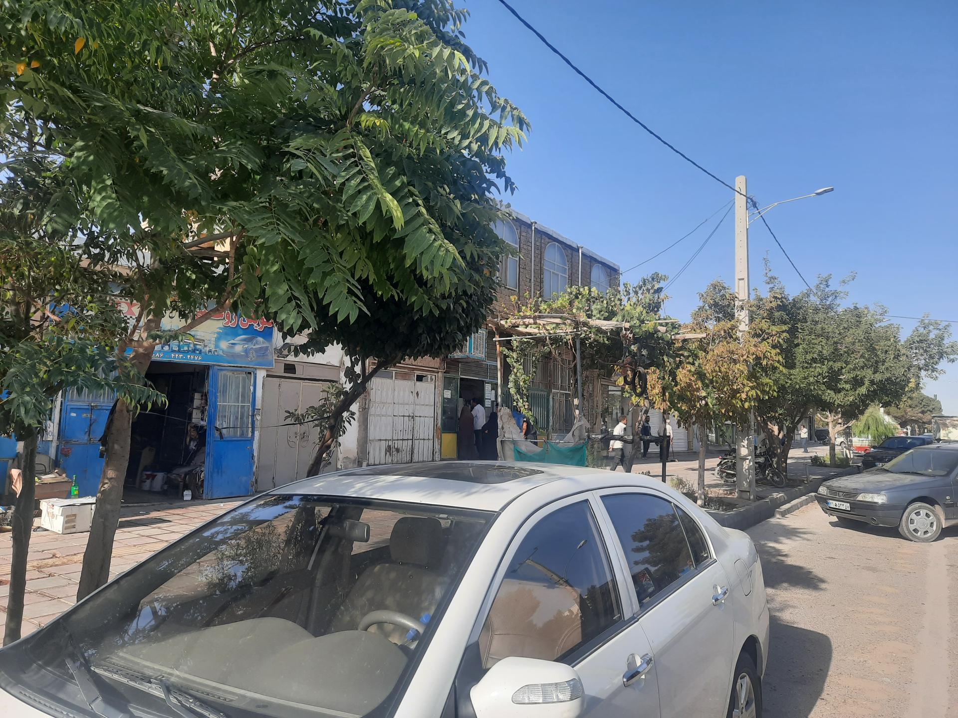 عکس سنگک فروشی