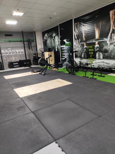 عکس باشگاه ورزشی باهار