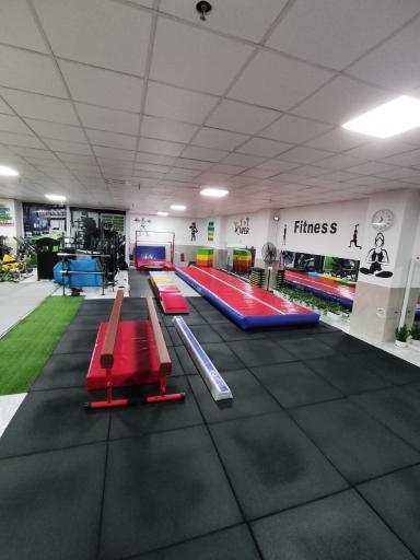 عکس باشگاه ورزشی باهار