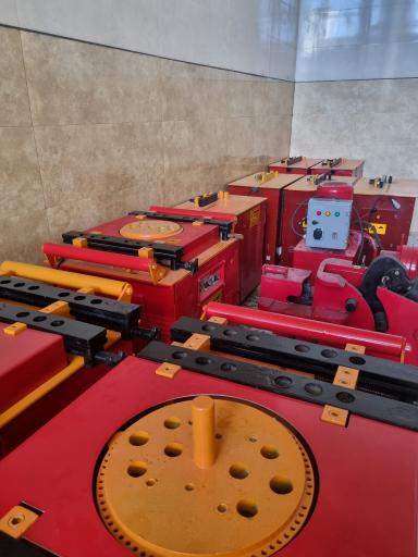 عکس کاوه صنعت (خم و برش میلگرد)