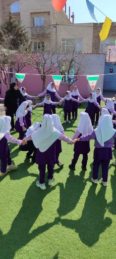 عکس دبستان دخترانه افتخار