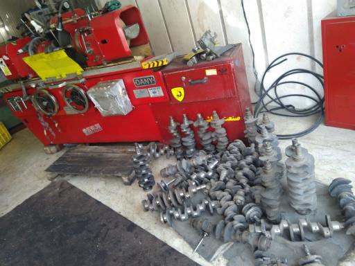 تراشکاری و میل لنگ تراشی شُکری