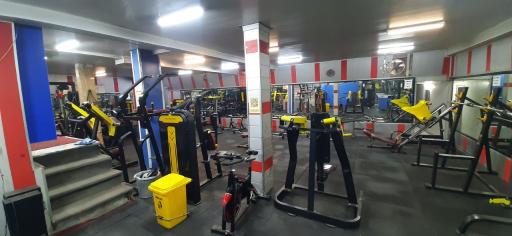 عکس باشگاه پرورش اندام صنعتی