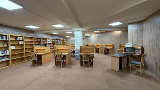 عکس کتابخانه خانه جوان