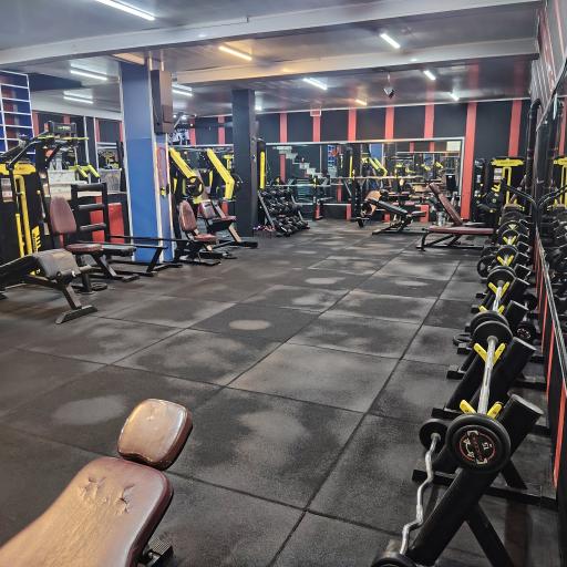 عکس باشگاه پرورش اندام صنعتی