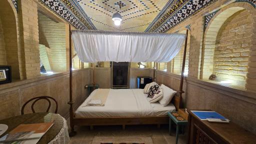عکس هتل سنتی عمارت فیل