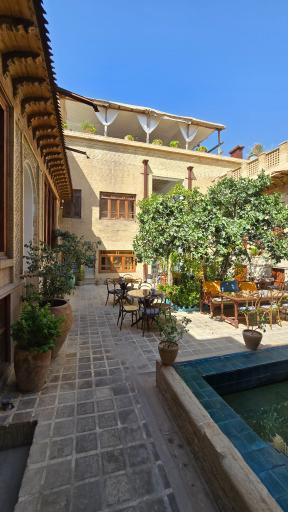 عکس هتل سنتی عمارت فیل