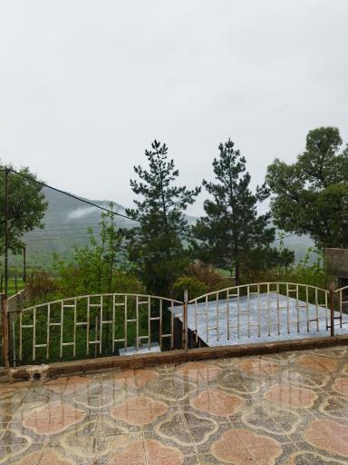 عکس اقامتگاه شولیز 