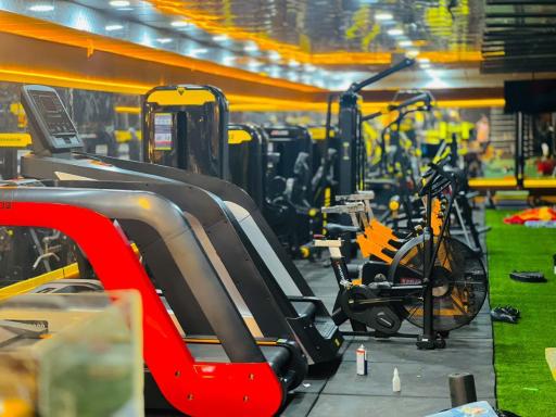 عکس باشگاه بدنسازی ایمان