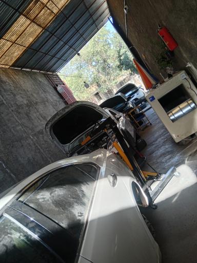 عکس مجتمع تعمیرگاهی خودرو اسماعیلی