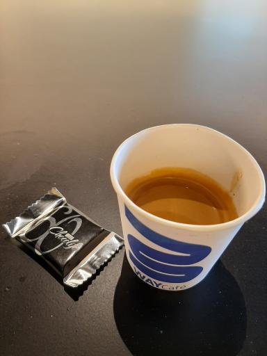 عکس کافه وی اسپیس