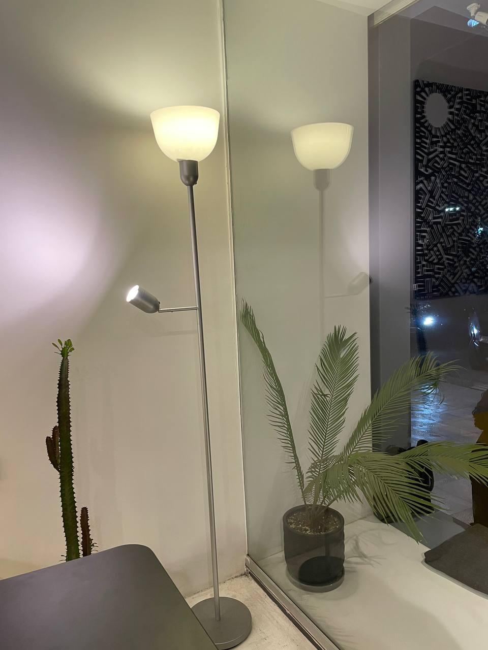 عکس کافه وی اسپیس